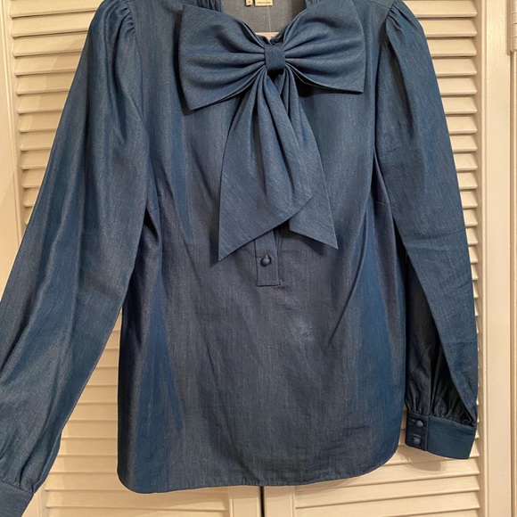 Kate Spade Chambray Bow front blouse size 6 NWT - Picture 2 of 6